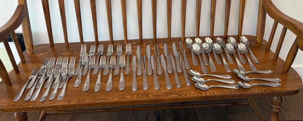 Hampton Silversmiths Stainless Flatware Set